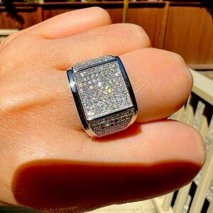 New Moissanite Men’s Ring Luxury 1.04CT, 18K White Gold Plated Sterling Silver